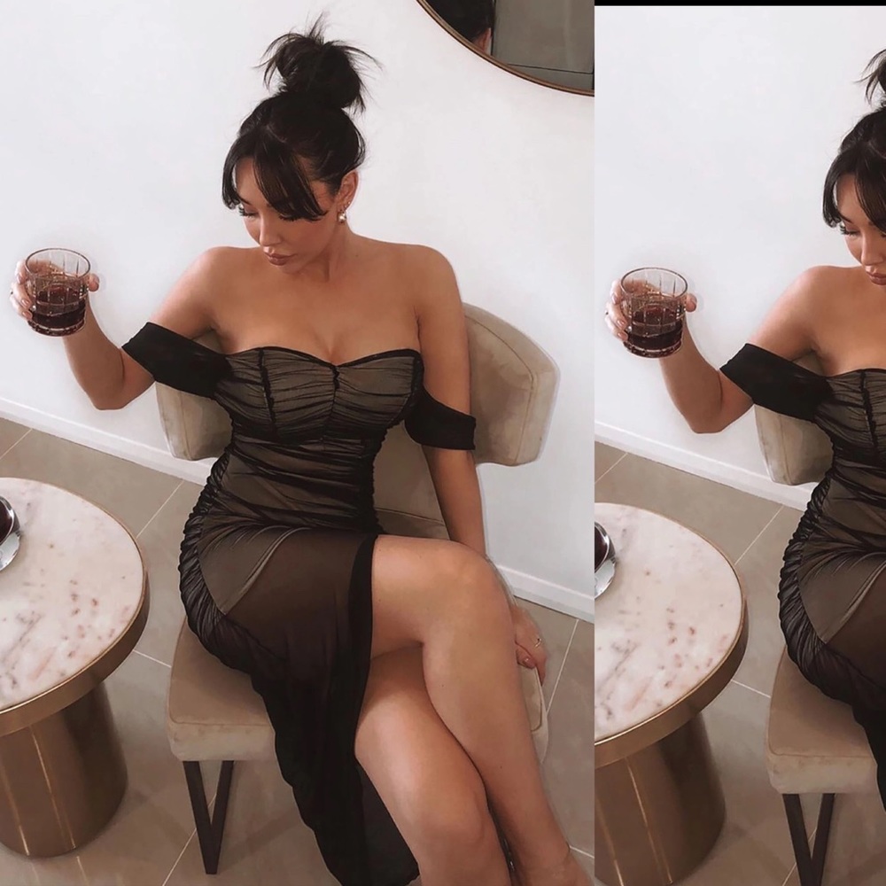 Fashion Nova Sz L ruched dress
